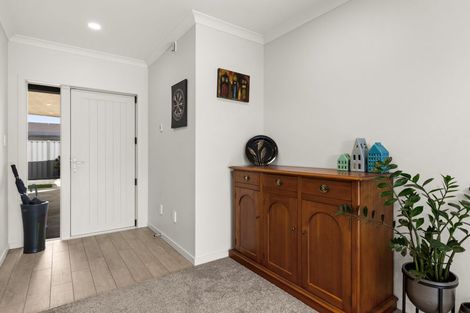 Photo of property in 23 Rakaia Way, Poraiti, Napier, 4112