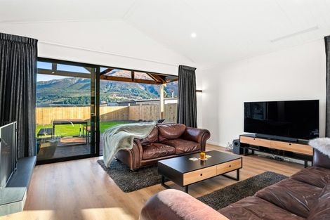Photo of property in 3 Tomtit Crescent, Lake Hawea, Wanaka, 9382