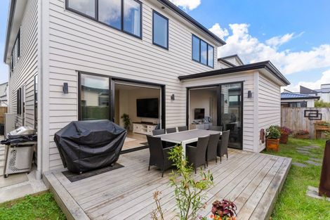 Photo of property in 10 Hato Road, Hobsonville, Auckland, 0616