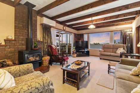 Photo of property in 22 Widmore Drive, Massey, Auckland, 0614