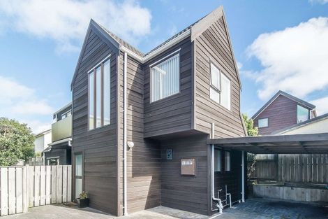 Photo of property in 64f3 Kaikoura Street, Maupuia, Wellington, 6022