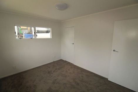 Photo of property in 10 Norman Road, Titirangi, Auckland, 0604