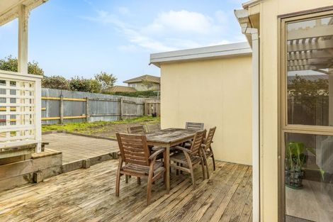 Photo of property in 12 Mahana Road, Paraparaumu Beach, Paraparaumu, 5032