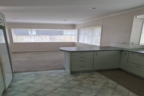 Photo of property in 14b Edward Avenue, Orewa, 0931