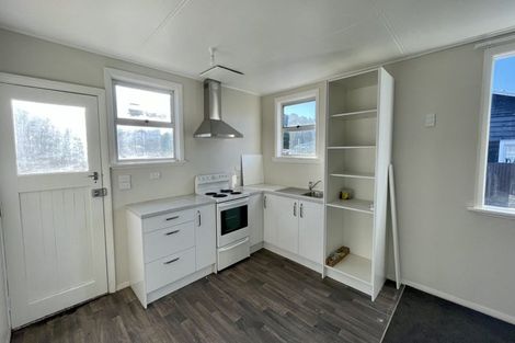 Photo of property in 8a Karaka Street, Castlecliff, Whanganui, 4501