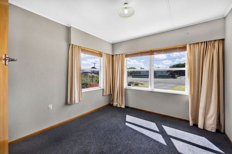 Photo of property in 25 Hunter Street, Hawera, 4610