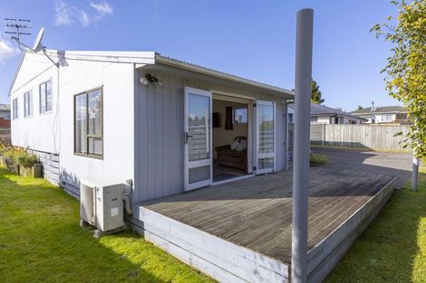 Photo of property in 2/36 Hinemoa Avenue, Taupo, 3330