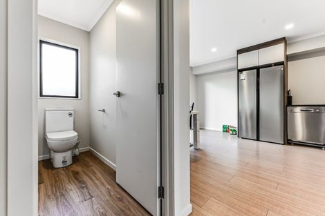 Photo of property in 90u2 Carrington Avenue, Silverdale, Hamilton, 3216