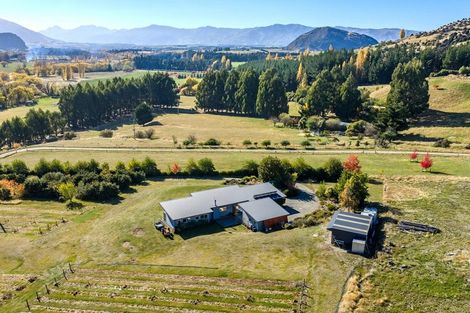 Photo of property in 935 Mount Barker Road, Wanaka, 9382