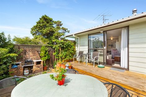Photo of property in 18 Arney Road, Ranui, Auckland, 0612