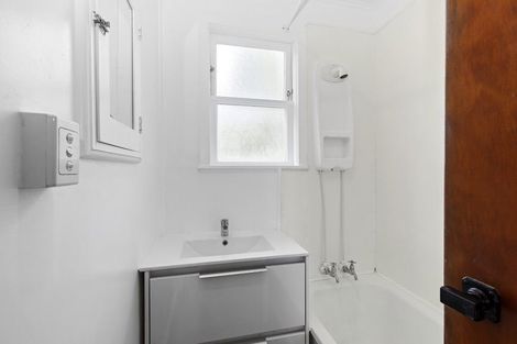 Photo of property in 114 Judd Crescent, Naenae, Lower Hutt, 5011