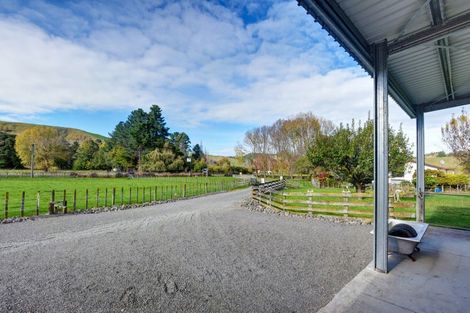 Photo of property in 615 State Highway 4, Upokongaro, Whanganui, 4575