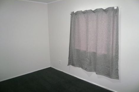 Photo of property in 43 Edmonton Road, Henderson, Auckland, 0612