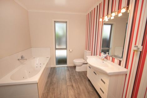 Photo of property in 6 Elmwood Grove, Tinwald, Ashburton, 7700