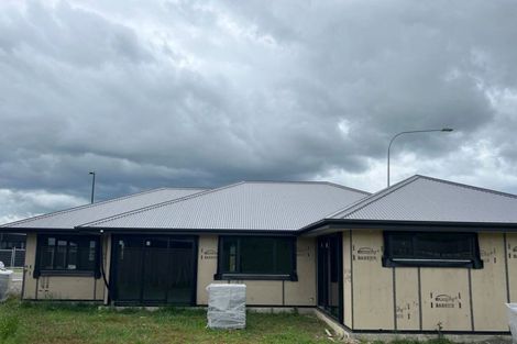 Photo of property in 1 Rangeview Drive, Kelvin Grove, Palmerston North, 4414