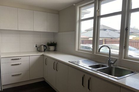 Photo of property in 16 Peer Street, Upper Riccarton, Christchurch, 8041
