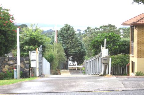 Photo of property in 4233a Great North Road, Glendene, Auckland, 0602