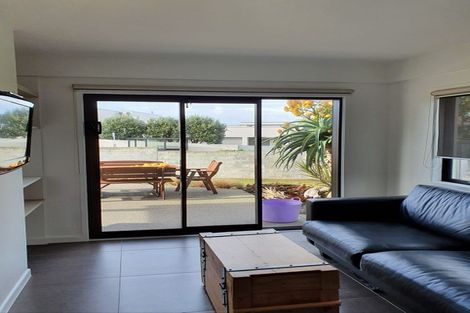 Photo of property in 1/32 Beach Road, Castor Bay, Auckland, 0620
