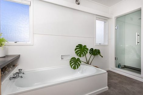 Photo of property in 1/23 Hart Road, Hauraki, Auckland, 0622