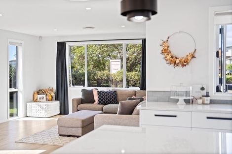 Photo of property in 3 Barbaras Way, Waikanae Beach, Waikanae, 5036