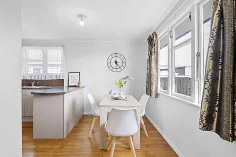 Photo of property in 19a Croall Crescent, St Andrews, Hamilton, 3200
