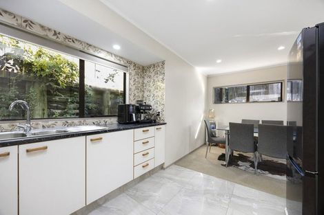 Photo of property in 2/27 Rata Street, New Lynn, Auckland, 0600