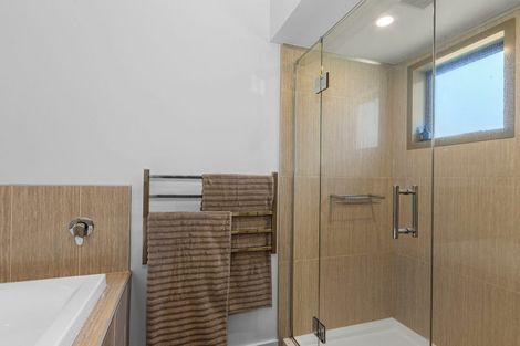 Photo of property in 19 Abbotts Place, Avonhead, Christchurch, 8042