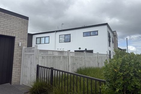 Photo of property in 8 Orford Lane, Takanini, 2112