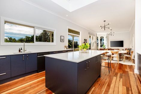 Photo of property in 21 Priscilla Crescent, Mornington, Wellington, 6021