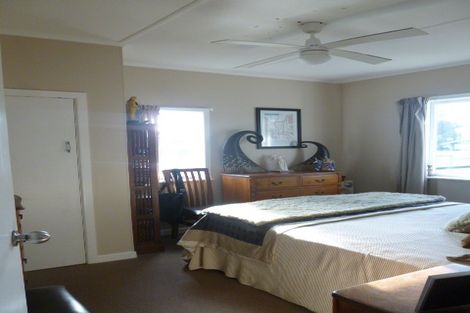 Photo of property in 256 Papamoa Beach Road, Papamoa Beach, Papamoa, 3118