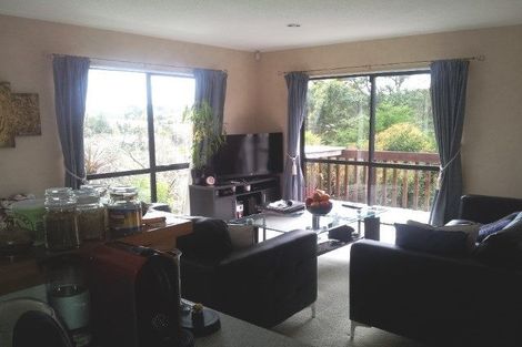 Photo of property in 3/75 Stanley Road, Glenfield, Auckland, 0629