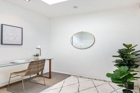 Photo of property in 56 Saddleback Grove, Karori, Wellington, 6012