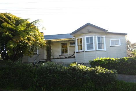 Photo of property in 46 Frankley Road, Westown, New Plymouth, 4310
