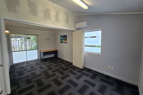 Photo of property in 43 Welcome Bay Road, Welcome Bay, Tauranga, 3112