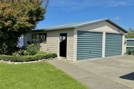Photo of property in 25 Rhodes Street, Waimate, 7924