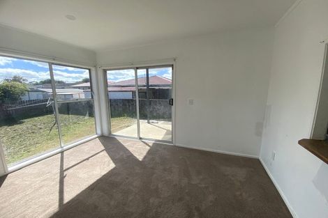 Photo of property in 26 Orly Avenue, Mangere, Auckland, 2022