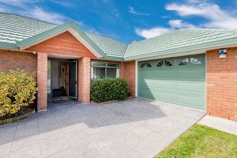 Photo of property in 2 Inverell Place, Waikanae, 5036