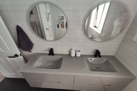 Photo of property in 2 Fitzwilliam Drive, Torbay, Auckland, 0630