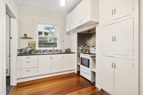 Photo of property in 50 Camperdown Road, Miramar, Wellington, 6022