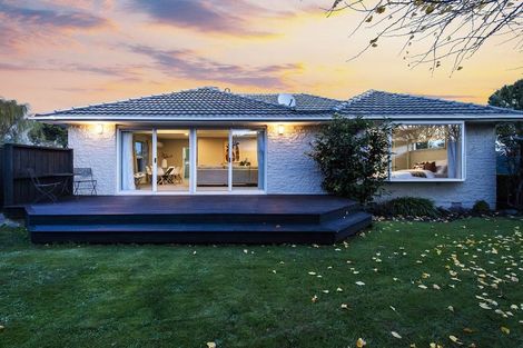 Photo of property in 1/94a Maidstone Road, Ilam, Christchurch, 8041