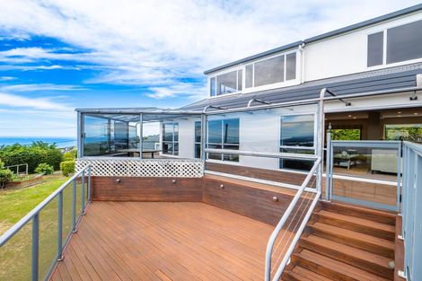 Photo of property in 12 Belleview Terrace, Mount Pleasant, Christchurch, 8081