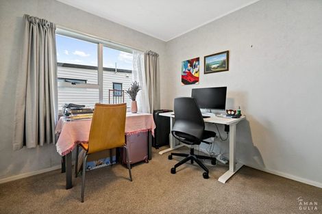 Photo of property in 1b Glenbury Place, Massey, Auckland, 0614