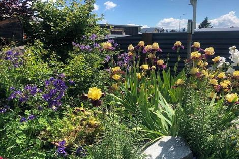 Photo of property in 8 Rhoboro Road, Twizel, 7901