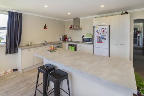 Photo of property in 2b Robertson Street, Oamaru North, Oamaru, 9400