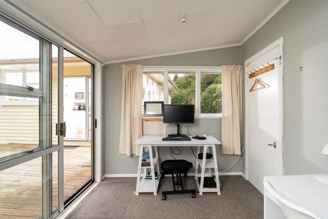 Photo of property in 12 Tobruk Street, Karori, Wellington, 6012