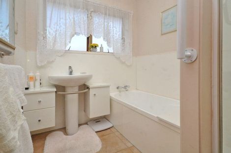 Photo of property in 1b Huia Road, Papatoetoe, Auckland, 2025