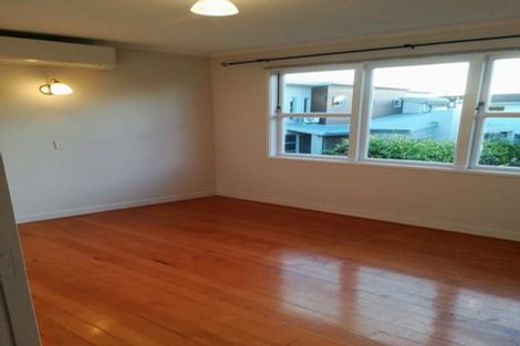 Photo of property in 2a Waller Avenue, Bucklands Beach, Auckland, 2012