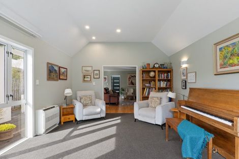 Photo of property in 60 Arnold Street, Sumner, Christchurch, 8081