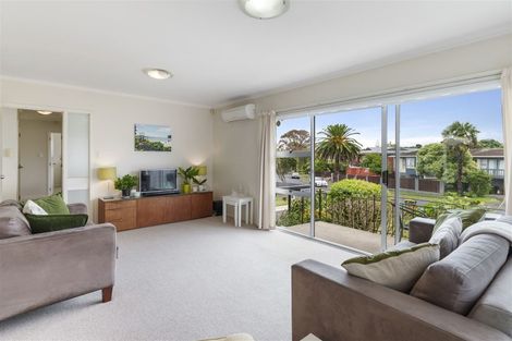 Photo of property in 4 Colum Place, Bucklands Beach, Auckland, 2014