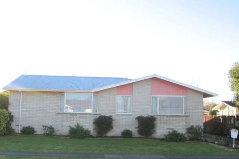 Photo of property in 9 Cypress Crescent, Pukete, Hamilton, 3200
